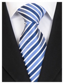 Cravatta con decorazione a righe nobili blu