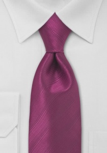 Cravatta porpora a righe
