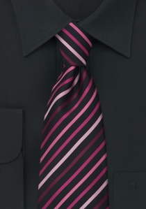 Cravatta righe rosa fondo nero