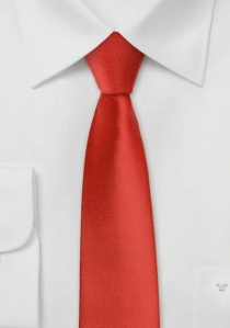 Cravatta stretta rosso chiaro