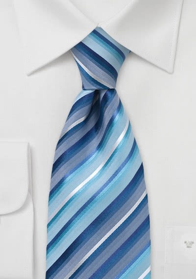 Krawatte blau und aqua mit modischem Streifendesign Krawatte blau und aqua mit modischem Streifendesign