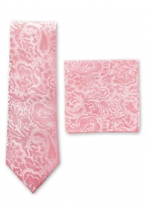 Combinazione di cravatta da lavoro e fazzoletto da