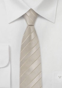 Cravatta stretta per lo sposo a righe color crema