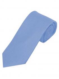 Cravatta stretta in tinta unita blu chiaro