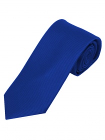 Cravatta stretta in tinta unita blu oltremare