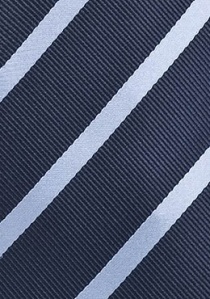 Cravatta blu scuro righe