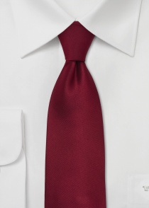 Cravatta liscia in nobile rosso scuro