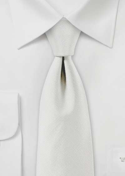 Cravatta bianca avvocato