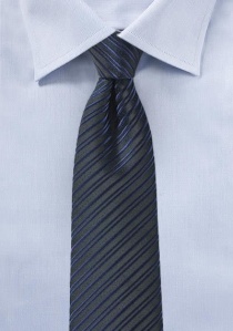 Cravatta business con struttura a righe blu scuro