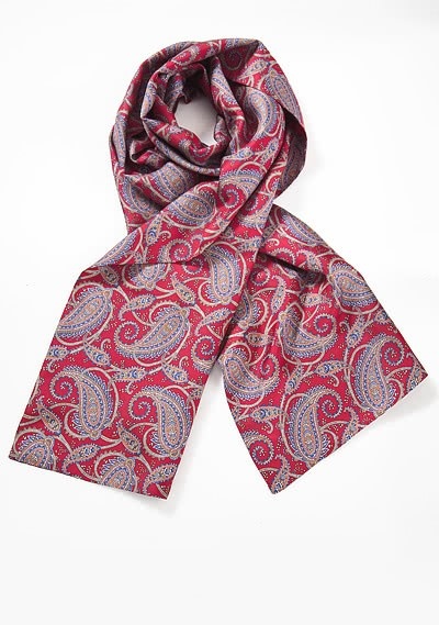 Stylischer Krawattenschal mehrfarbiges Paisley auf rot Stylischer Krawattenschal mehrfarbiges Paisley auf rot