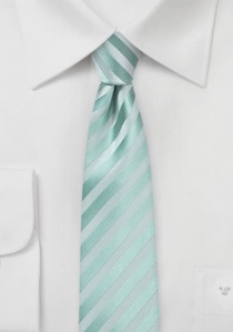 Cravatta sottile verde righe