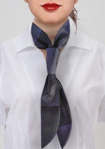 Cravatta da donna con decorazioni astratte