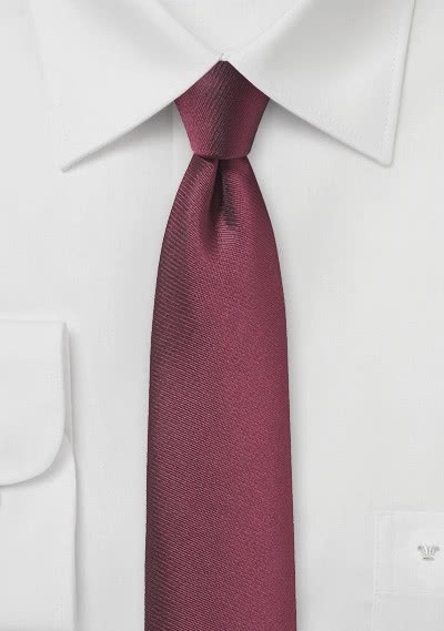 Cravatta sottile rosso vinaccia