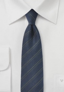 Cravatta a righe blu navy con lana
