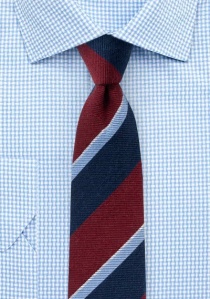 Cravatta business a righe larghe blu notte rosso